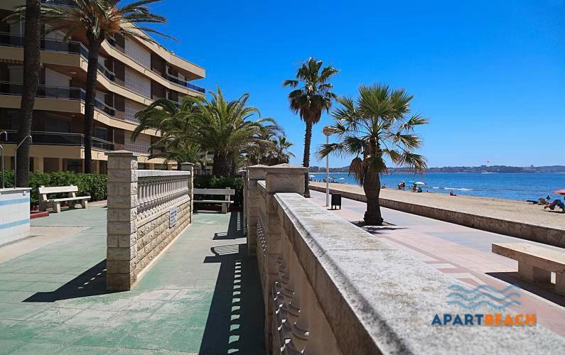 Apartbeach Marina Playa Climatizado Y Vistas Playa Apartman Cambrils Kültér fotó